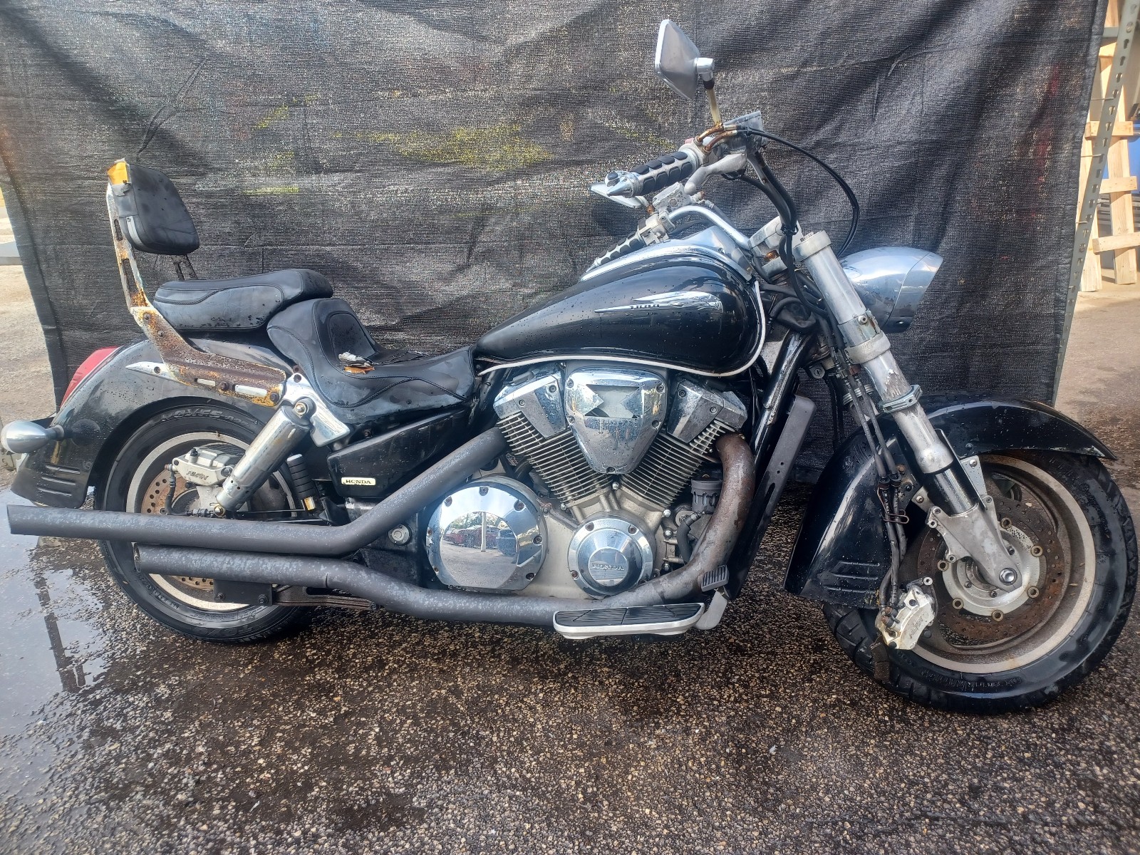 03 VTX1800R